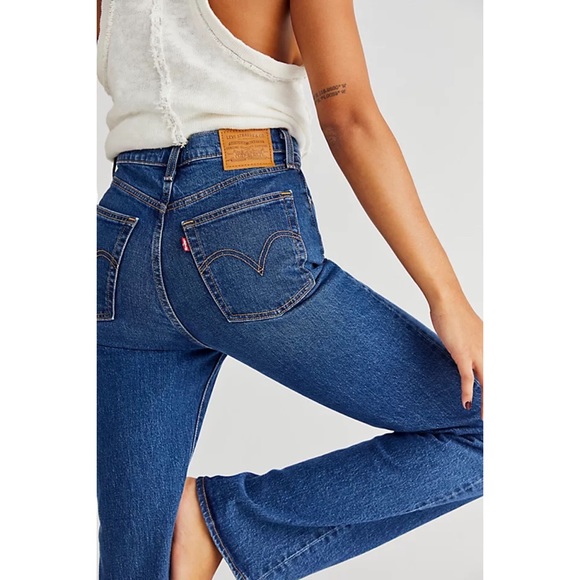 Levi’s RIBCAGE BOOTCUT Jean - Picture 2 of 15